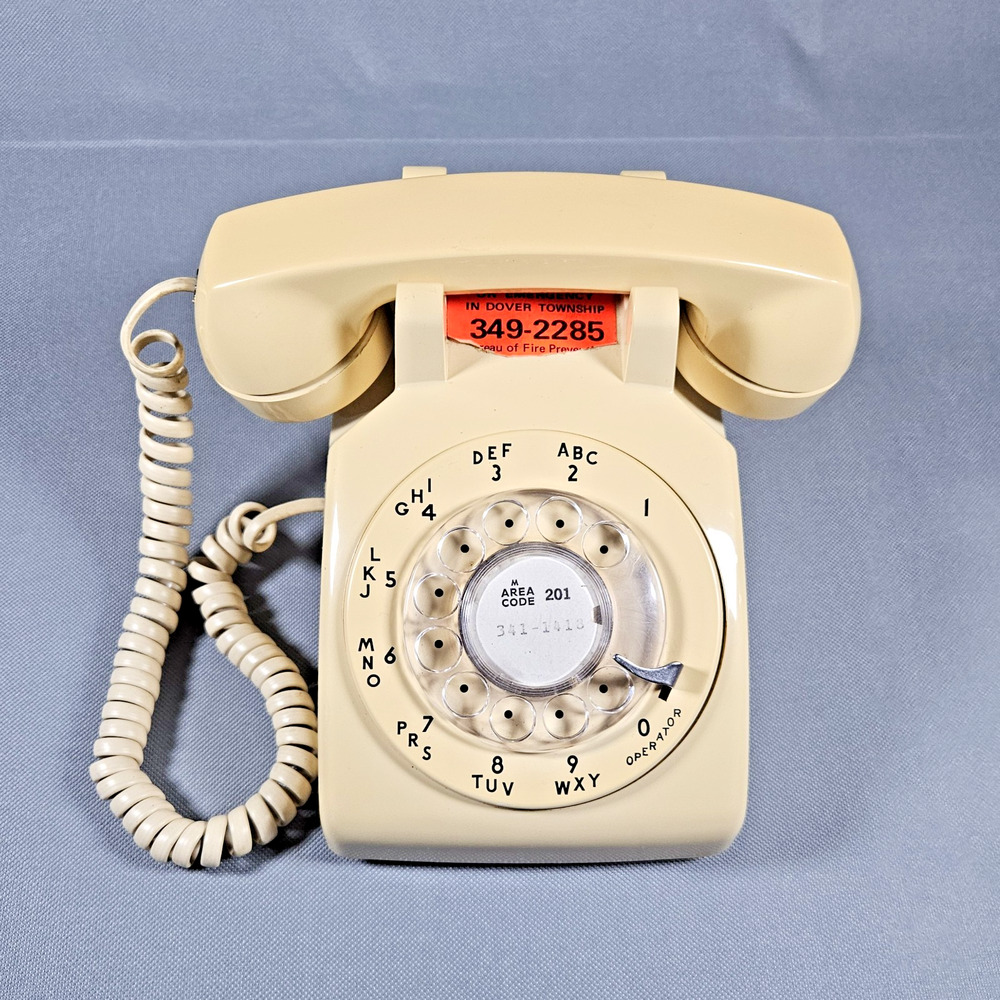 Vintage 1963 Western Electric 500DM Pale Yellow Rotary Telephone Tested Works